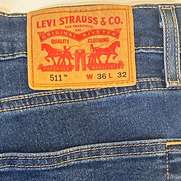 🌟HP🌟Levi’s 511 Slim Fit Medium Blue Denim Jeans 36 x 32 Sustainably Made - Picture 3 of 9